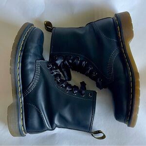 Dr. Martens Black Patent Leather combat Boots Classic 8 hole design 11821